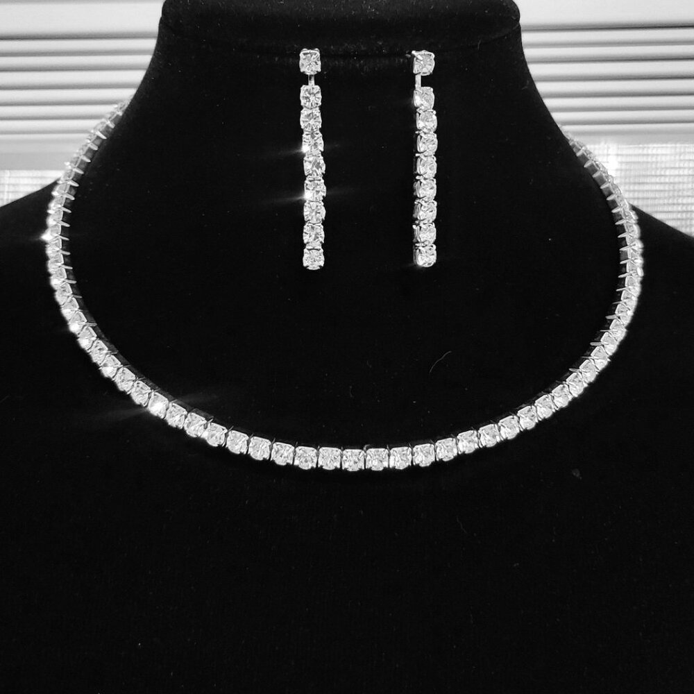 Flexible Silver Crystal Single strand necklace and earrings bridal Prom Set 8516